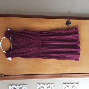 COPY - Simply Vera Vera Wang Burgundy Sleeveless Pleat Dress